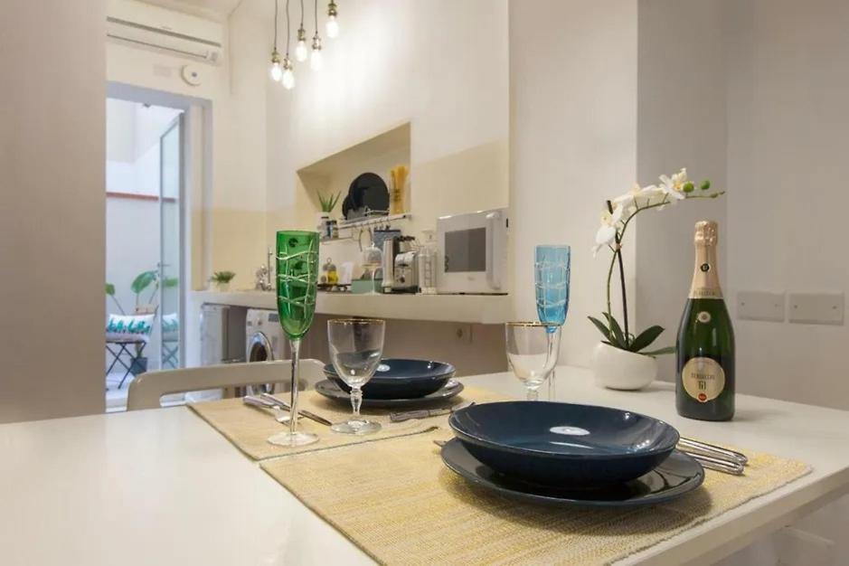 Piazza Martiri Flat Apartment Cagliari Exterior foto